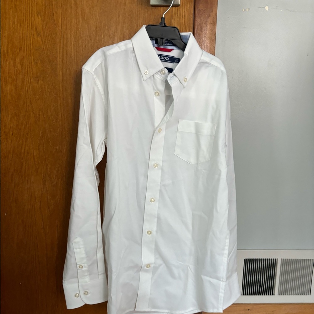 NWT BOYS IZOD DRESS SHIRT